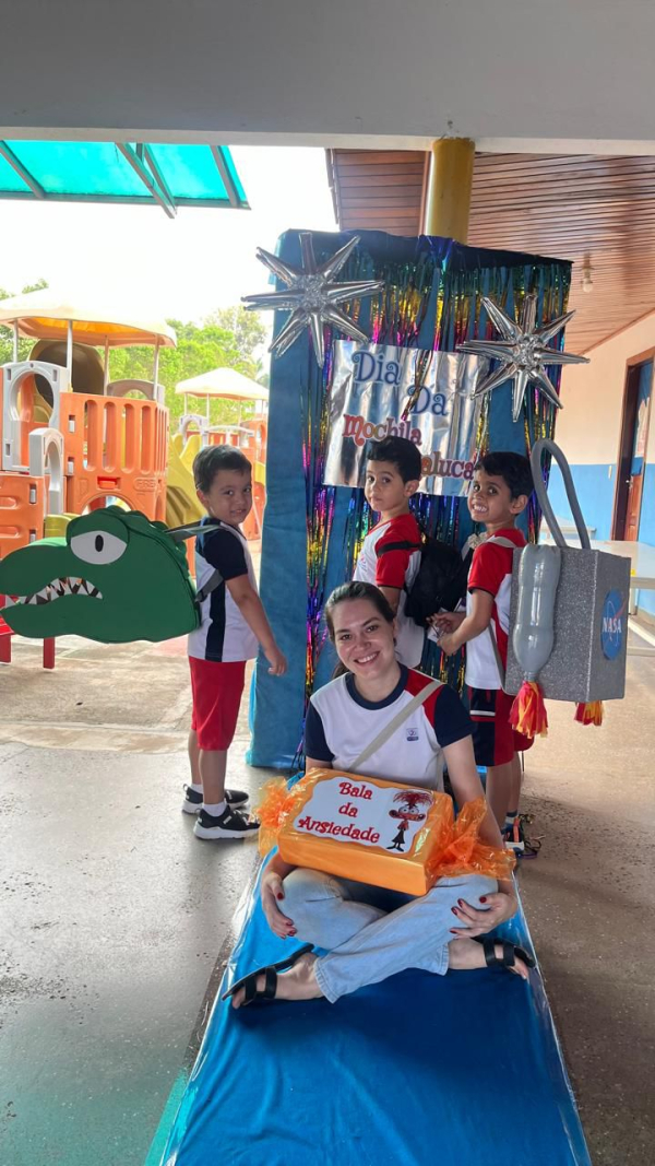 Dia da Mochila Maluca do n&iacute;vel I.