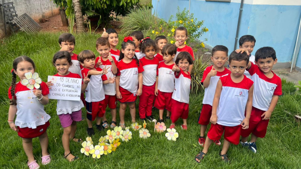 Fa&ccedil;a bonito! Proteja nossas crian&ccedil;as e adolescentes. 🧡