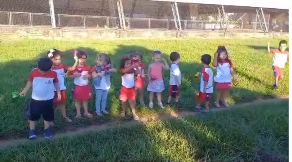 Homenagem do maternal 3 para as mamães. ❤️