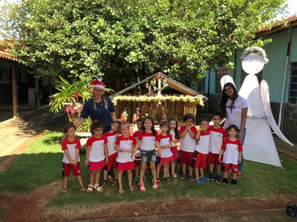 Maternal 3 apresenta: Festa lá no Céu ✨✨  Profª Dany